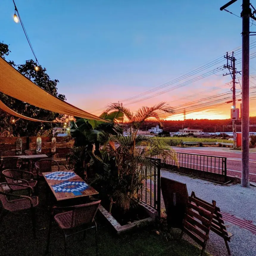 万座毛すぐ近くにあるお洒落パニーニ専門店 Panino Coffee Pallet パレット 沖縄県国頭郡恩納村