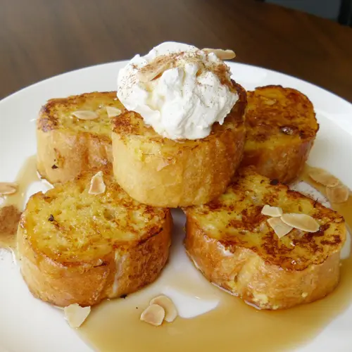 海を眺め楽しむキャロットケーキと音楽が堪らない サイクリングの休憩にも大歓迎なカフェ Maeda Breeze マエダブリｰズ 沖縄県国頭郡恩納村