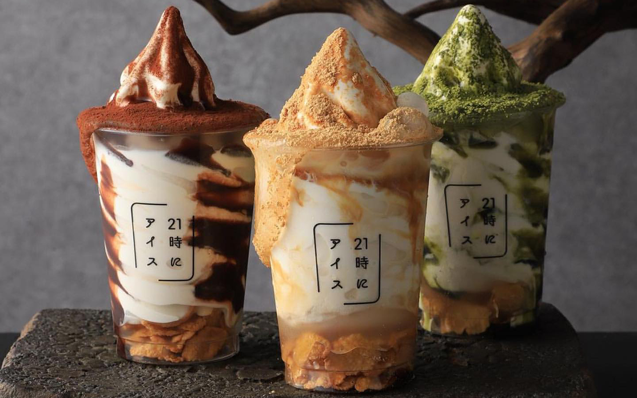 話題の夜アイス・パフェ専門店「21時にアイス本部大浜店」沖縄県国頭郡